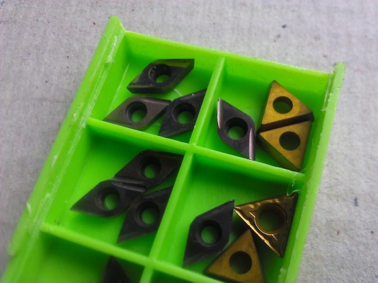 เม็ดมีดกลึงแบบยึดกับด้ามมีดทั่วไป