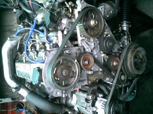 ลดอีกคับ25000 $ด่วนๆเลยคับราคานี้^_^ บอดี้รถBMW E30 ช่วงล่างของสกายลายสถาพตามรูป