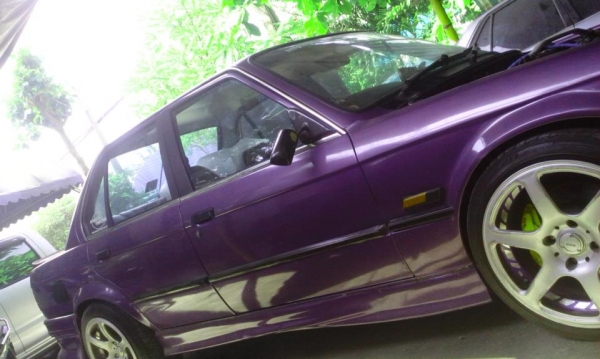 ลดอีกคับ25000 $ด่วนๆเลยคับราคานี้^_^ บอดี้รถBMW E30 ช่วงล่างของสกายลายสถาพตามรูป