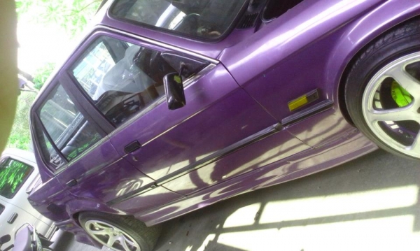 ลดอีกคับ25000 $ด่วนๆเลยคับราคานี้^_^ บอดี้รถBMW E30 ช่วงล่างของสกายลายสถาพตามรูป