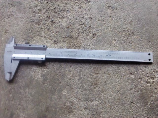 เวอร์เนียvector 6 นิ้ว ความละเอียด 0.02มม. และ 1/1000 นิ้ว เป็นมือสองพร้อมใช้ไม่มีตำหนิเลย