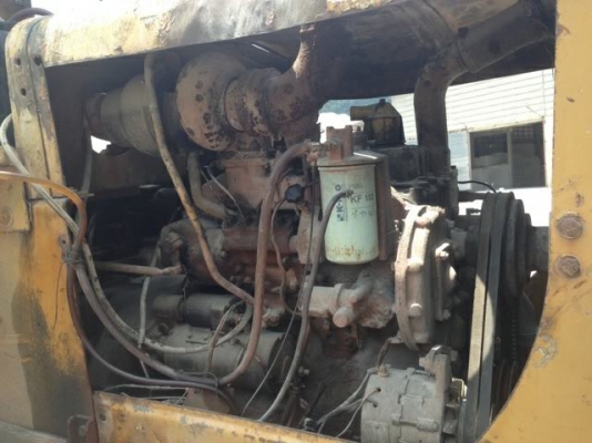 ขายรถตักล้อยาง CAT 950 ดั๊มเบรค รถพร้อมใช้ สนใจโทร 0819701072