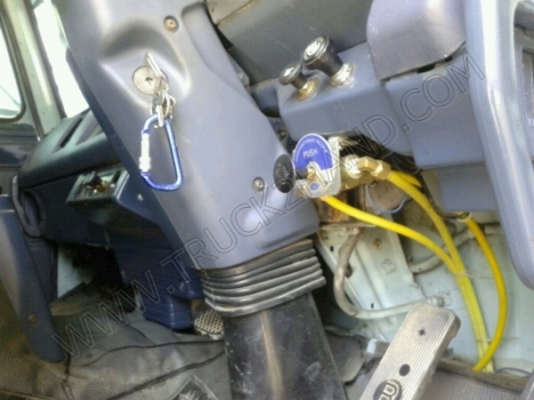 รถบรรทุก 10 ล้อท้ายเป็ด ติดเครน ยี่ห้อ ISUZU รุ่น ROCKY 240 แรงม้า นางฟ้าแท้