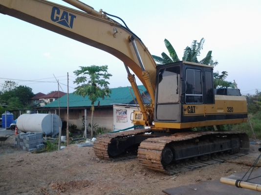 ขายแม๊กโคร CAT  E200B มีหัวเจะรฤสวยพร้อมใช้ราคาต่อรองใด้อีก