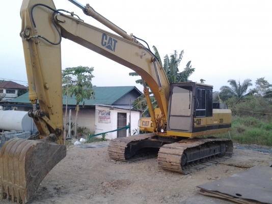 ขายแม๊กโคร CAT  E200B มีหัวเจะรฤสวยพร้อมใช้ราคาต่อรองใด้อีก