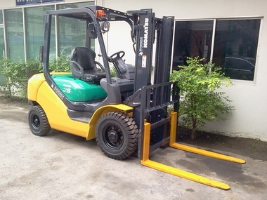 ต้องการขายรถยกโฟร์คลิฟท์ยี่ห้อ KOMAT'SU FD25-16 ต้องการขายรถยกโฟร์คลิฟท์ยี่ห้อ KOMAT'SU FD25-16