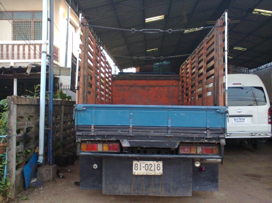 NPR 115 รถห้าง สภาพเยี่ยม F หน้าหลัง ยาง 8.25 เอกสารพร้อมโอน