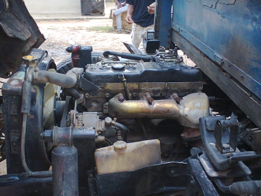 NPR 115 รถห้าง สภาพเยี่ยม F หน้าหลัง ยาง 8.25 เอกสารพร้อมโอน