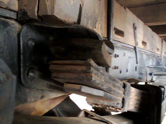 NPR 115 รถห้าง สภาพเยี่ยม F หน้าหลัง ยาง 8.25 เอกสารพร้อมโอน