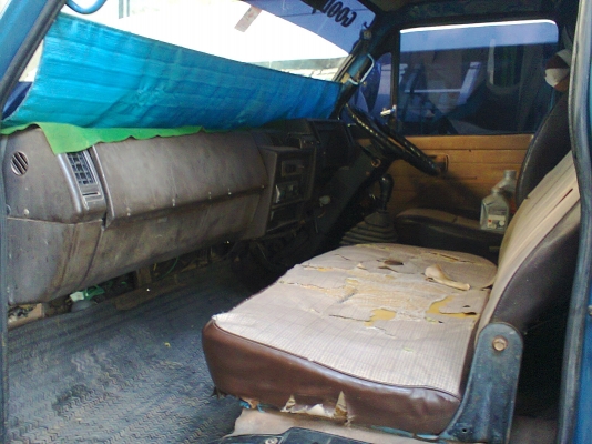 NPR 115 รถห้าง สภาพเยี่ยม F หน้าหลัง ยาง 8.25 เอกสารพร้อมโอน