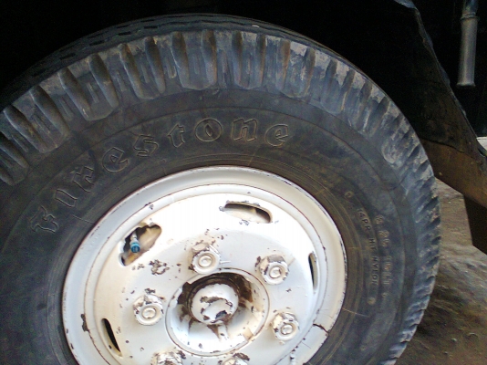 NPR 115 รถห้าง สภาพเยี่ยม F หน้าหลัง ยาง 8.25 เอกสารพร้อมโอน