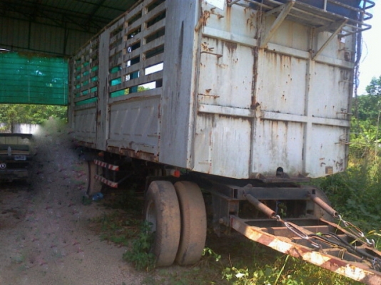 ขายห่าง สามมิต  2 เพลา ( ไม่ดั๊ม )   ( มีขาย 2 ห่าง ) สนใจติดต่อ 081 - 6079515