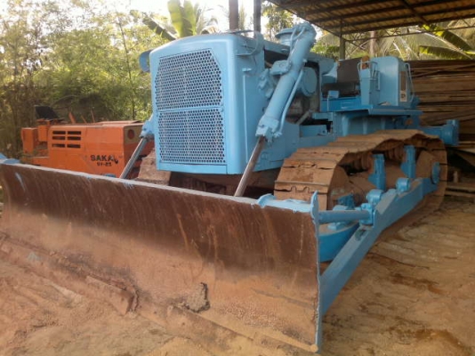 รถเทคเตอร์  D7F    สนใจติดต่อ 081 - 6079515