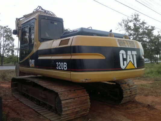 รถแบคโฮ  CAT 320B   สนใจติดต่อ 081 - 6079515
