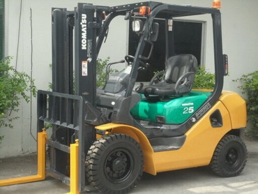 ต้องการขายรถโฟอร์คลิฟต์สภาพเยี่ยม ต้องการขายรถโฟอร์คลิฟต์สภาพเยี่ยม