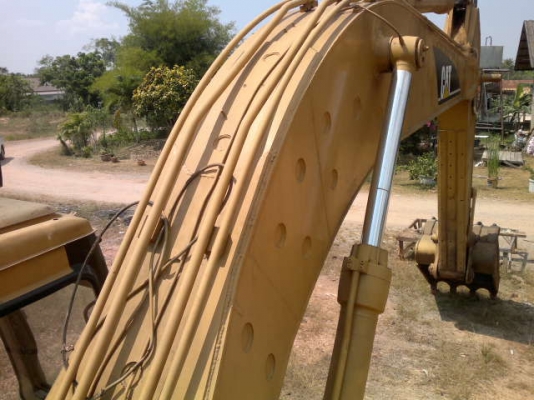 รถแบคโฮ CAT 325 สนใจติดต่อ 081 - 6079515 รถแบคโฮ CAT 325 สนใจติดต่อ 081 - 6079515