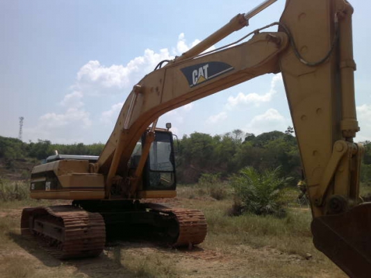 รถแบคโฮ CAT 325  สนใจติดต่อ 081 - 6079515