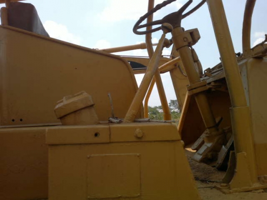 รถตัก 950  สนใจติดต่อ 081 - 6079515