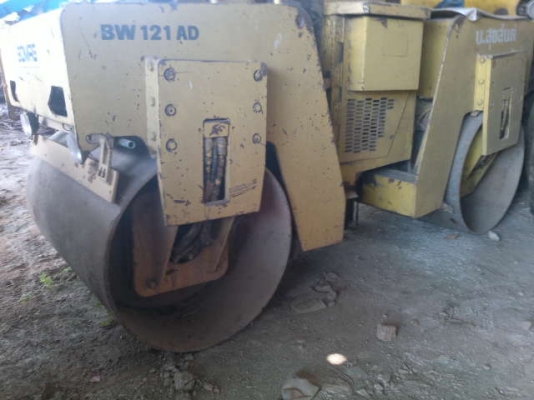 รถบด BW 121 - AD  สนใจติดต่อ  081 - 6079515