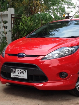ขายด่วน ford fiesta 1.6 ตัวtop gasแล้วขายด่วน