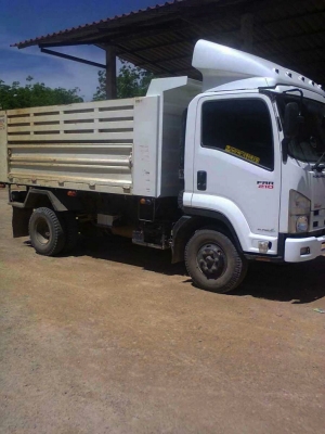 รถอิซูซุ 6 ล้อดั๊ม FRR 210 แรงม้า  ปี 54  สนใจติดต่อ 081 - 6079515