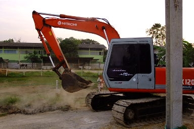ขาย Hitachi 100 - 1 คอนโทรน สั้น เอกสาน อินวอย์ รถพร้อมทำงาน  รถใช้ในฟามร์ เยี่ยม แน่นไม่รวนแ