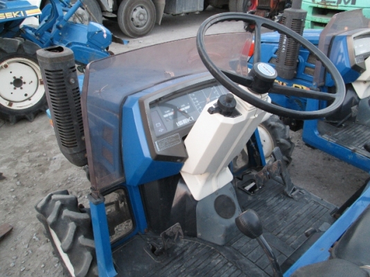 รหัส:13001117รถพรวนดินนั่งขับเครื่องยนค์ดีเซลK3B-41653ขนาด14PSประหยัดน้ำมันสภาพสวย