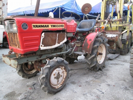 รหัส:13001115รถพรวนดินนั่งขับเครื่องยนค์ดีเซลพร้อมโรตารี่สามารถถอดเข้าออกได้www.nihonmono.com