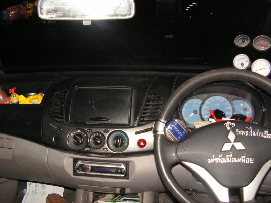 ไทรทันเเค็ปปี08ตัวท็อป ถ้าคุณหารถประหยัดไว้ใช้งานรถคันนี้ตอบโจทญ์ได้เลยครับ