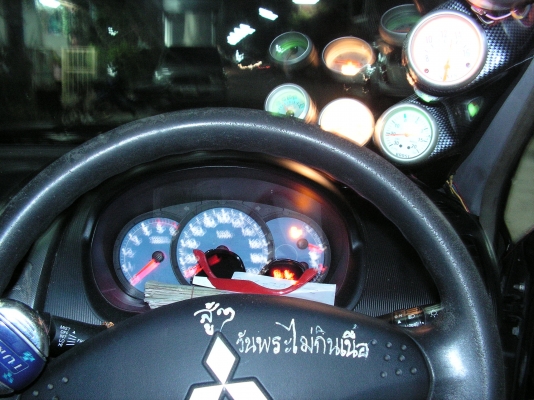 ไทรทันเเค็ปปี08ตัวท็อป ถ้าคุณหารถประหยัดไว้ใช้งานรถคันนี้ตอบโจทญ์ได้เลยครับ