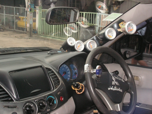 ไทรทันเเค็ปปี08ตัวท็อป ถ้าคุณหารถประหยัดไว้ใช้งานรถคันนี้ตอบโจทญ์ได้เลยครับ