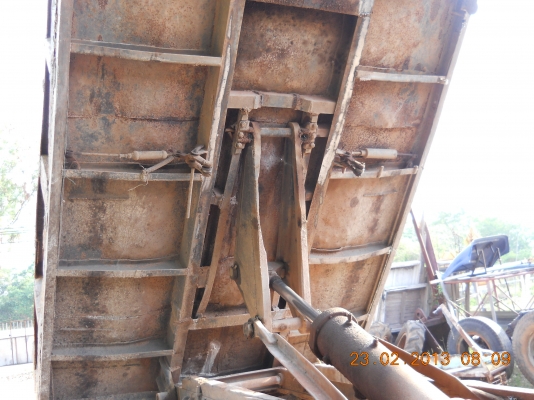 ขาย6ล้อดั๊มพ์หน้ายาวพร้อมใช้งาน