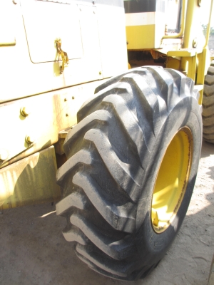 สภาพ 90 \% รถตัก เอวอ่อน ล้อยาง KOMATSU 510 หัวเก๋ง เก่านอก เอวแน่น ปั็มแรง สภาพพร้อมใช้ สุดๆเอาไปแบ่งกันใช้ได้เลยครับ น้องร็อค จัดหั้ย สภาพ 90 \% รถตัก เอวอ่อน ล้อยาง KOMATSU 510 หัวเก๋ง เก่านอก เอวแน่น ปั็มแรง สภาพพร้อมใช้ สุดๆเอาไปแบ่งกันใช้ได้เลยครับ น้องร็อค จัดหั้ย