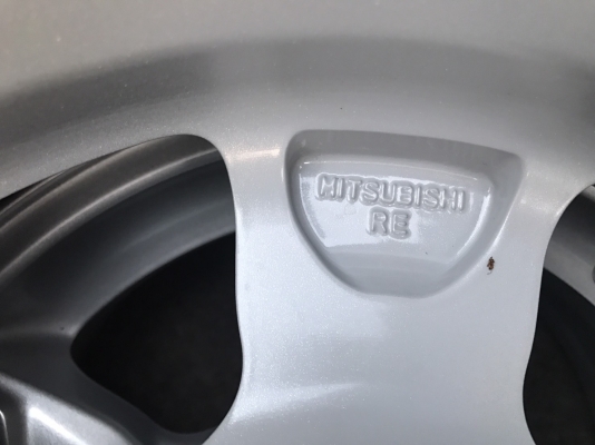 ล้อแม็กใหม่ป้ายแดง Mitsu Triton พร้อมยาง 215-70-15 Bridgestone ปลายปี 16 ล้อแม็กใหม่ป้ายแดง Mitsu Triton พร้อมยาง 215-70-15 Bridgestone ปลายปี 16