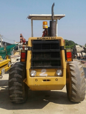 ขายๆแล้ว จร้า รถตักเอวอ่อน KOMAT`SU-510 รถตักเอวอ่อน รถสภาพดีพร้อมใช้งาน เอกสารพร้อม