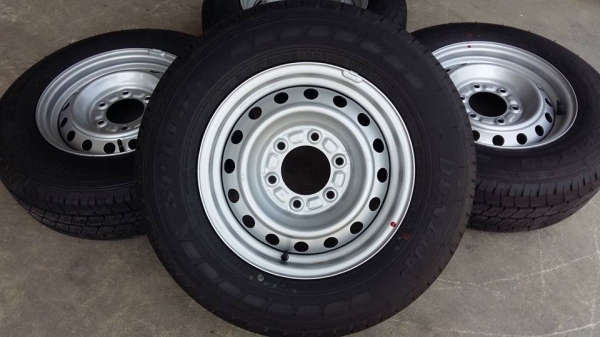 ขายล้อกะทะพร้อมยางป้ายแดง dmax 15"