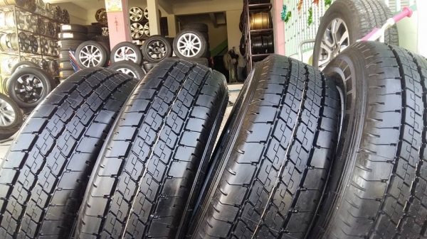 ขายล้อกะทะพร้อมยางป้ายแดง dmax 15"