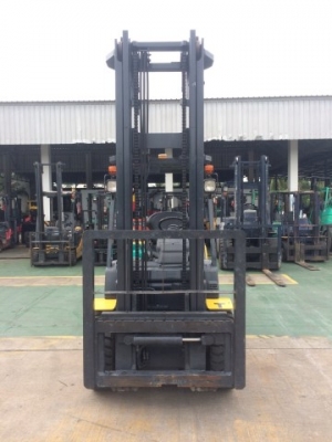 ขายรถ komatsu รุ่น 16 ดีเซล ขนาด 3.5 ตัน เกียร์ ออโต้