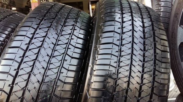 ขายล้อแม็กพร้อมยางป้ายแดง d-max 18"