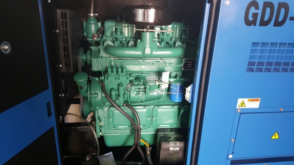 เครื่องปั่นไฟ 32KVA/25.6KW 3เฟส รับประกันสินค้า 1ปี มีสินค้าพร้อมส่ง