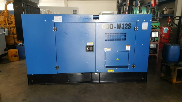 เครื่องปั่นไฟ 32KVA/25.6KW 3เฟส รับประกันสินค้า 1ปี มีสินค้าพร้อมส่ง