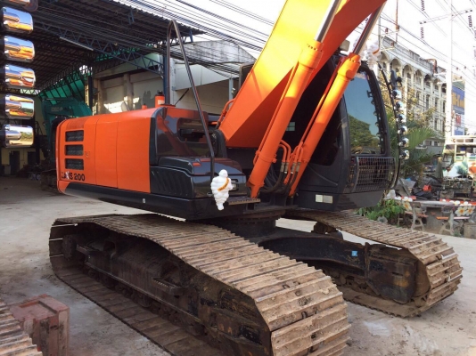 HITACHI ZAXIS 200-5G ตัวใหม่ล่าสุด