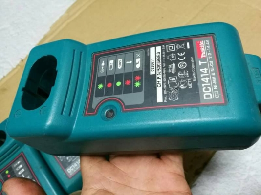 ขายอันละ 400บ. ส่งฟรี083-2000058 LINE ID : line832923 ชุดแท่นชาร์ทแบตยี่ห้อ Makita ชาร์ทแบตได้ 7.2-14.4 V. เสียบใช้ไฟบ้าน220V.ได้เลย ขายอันละ 400บ. ส่งฟรี083-2000058 LINE ID : line832923 ชุดแท่นชาร์ทแบตยี่ห้อ Makita ชาร์ทแบตได้ 7.2-14.4 V. เสียบใช้ไฟบ้าน220V.ได้เลย