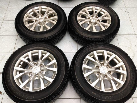 ล้อแม็ก Mitsubishi Pajero 17 ยาง Bridgestone 245 65 17 ปี 2013 ดอกหนา ทั้งชุด 8,900.- เทิร์นได้ ใส่ฟรี ส่งได้ทั่วไทยค่ะ