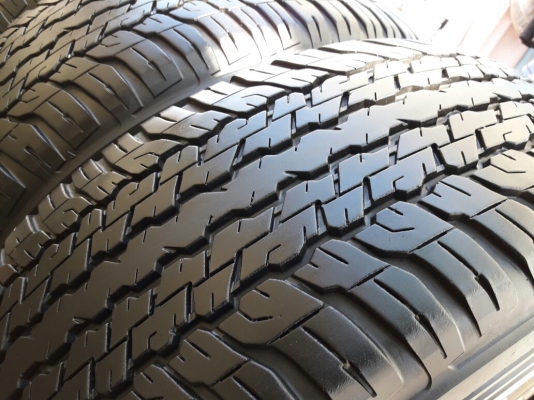 ยางDUNLOP 265 60R18 สัปดาห์ที่37ปี2015 ลงพื้นจริงปลายปี2015 สภาพสวยมากดอกเต็มๆคุ้มสุดๆใช้อีกนานไม่แพง