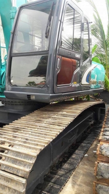 ขายKOBELCO SK200-3LC  แทรค  80  สภาพสวย  เครื่องป๊มดี  เอกสารอินวอยครบ..ลองระบบกันได้ ทุกวัน  โทร  089-3818694  ดวงนภา