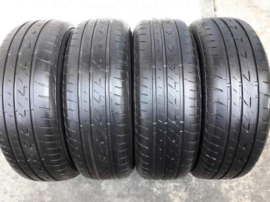 ยางBRIDGESTONE รุ่น Ecopia EP200. 205 65R15 สัปดาห์ที่18ปี2015 ลงพื้นปลายปี2015 สภาพสวยมากๆดอกเต็มๆคุ้มสุดๆใช้อีกนาน