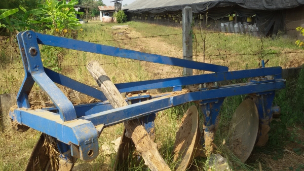 ขายรถไถฟอร์ดสองเพลา