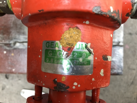 ขายชุดเกียร์ปั้มน้ำมันพร้อมมอเตอร์ 0.5HP. 380V สภาพสวย พร้อมใช้งาน