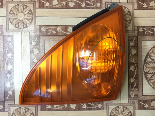 ชุดไฟหน้า ไฟเลี้ยว แก้ม รถบรรทุกฮีโน่เมกก้า